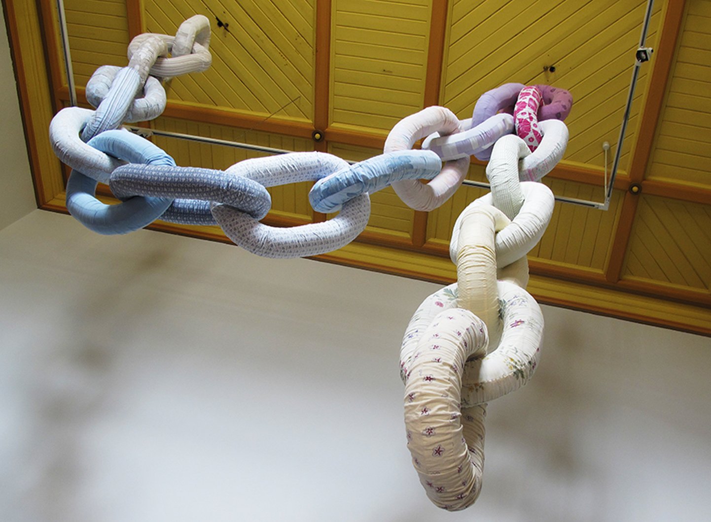 linear quilt chain
